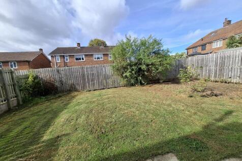 Wallington Drive, Darlington photo 4