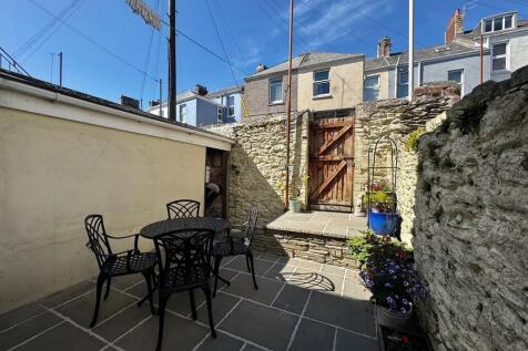 courtyard garden
