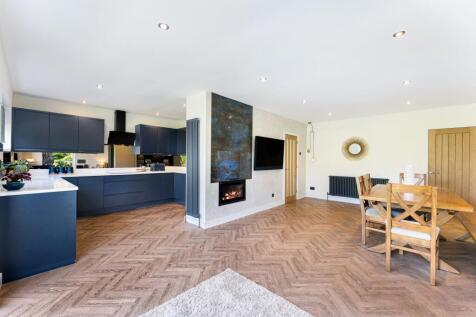 Kitchen/Living/Dining