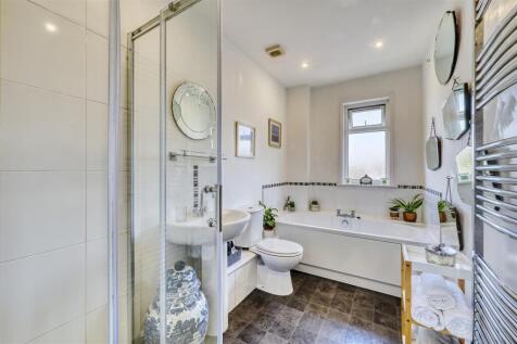 75 Wharf Rd Higham-17.jpg