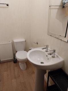 Cherry House, Redhill Road, Arnold, Nottinghamshire photo 5