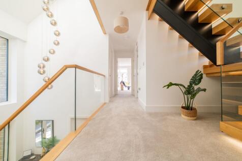 Award-winning Media team on EVERY Listing_49