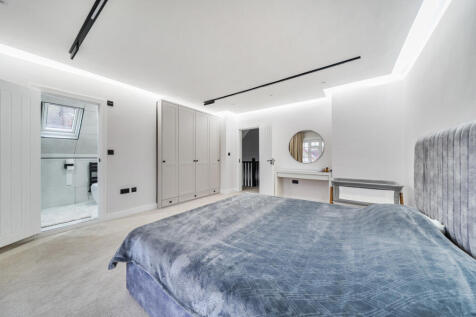 1387610-16-6938a9...