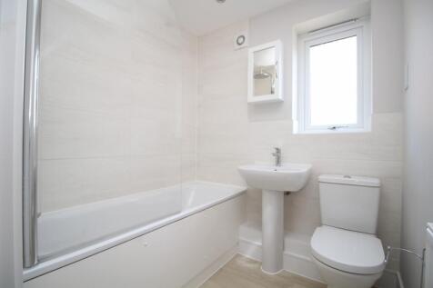 Whitebridge Gardens, Thornbury, BS35 photo 5