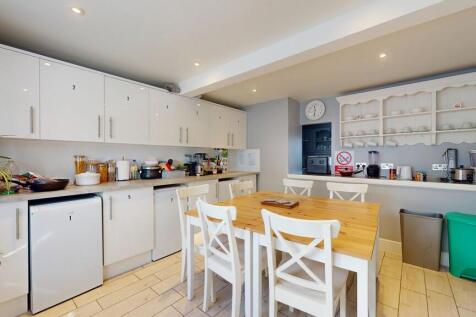 Communal Kitchen ...