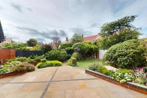 London Road, 72, Garden.jpg