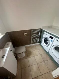 Ground Floor W.C. Utility Room (3)