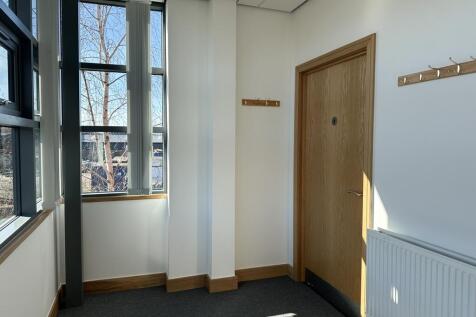 Office to rent Image 7