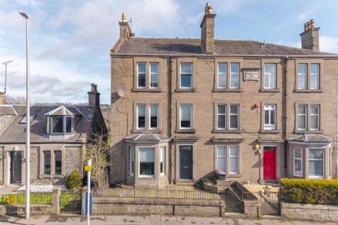 399 Strathmartine Road Dundee-15.JPG
