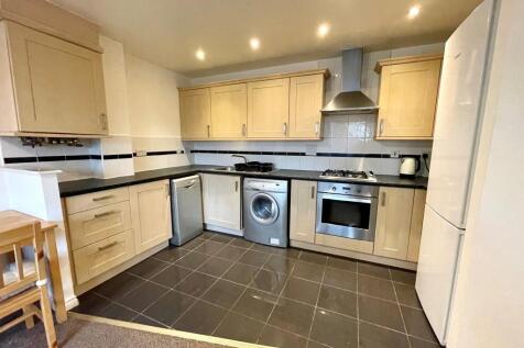 74359_000689290_I...