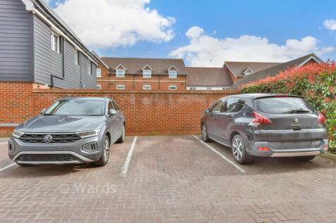 Driveway/Parking
