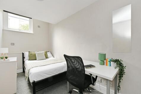 Flat B, 212 Broomhall Street, Broomhall, S3 7SQ photo 4