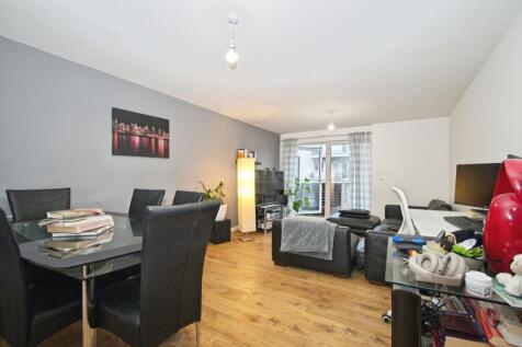 Living/Dining Area