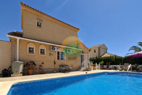 3 Bedroom Detached For Sale-NED647i-1