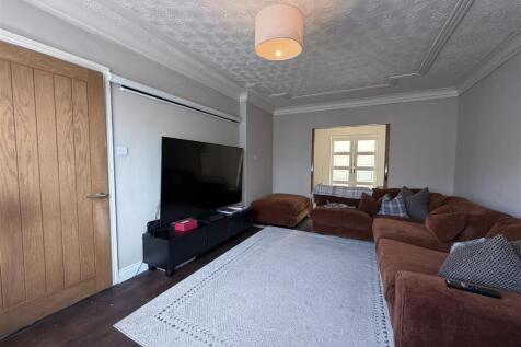 Ryedale Avenue, Lower Wortley, LS12 photo 4