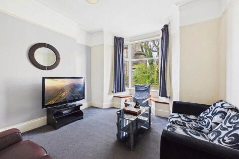 The bay fronted lounge