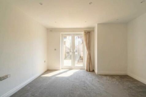 Boyle Court, Claremont Road photo 3