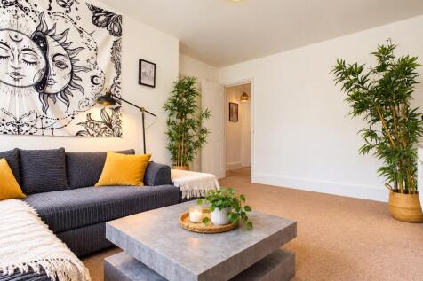 Flat To Rent