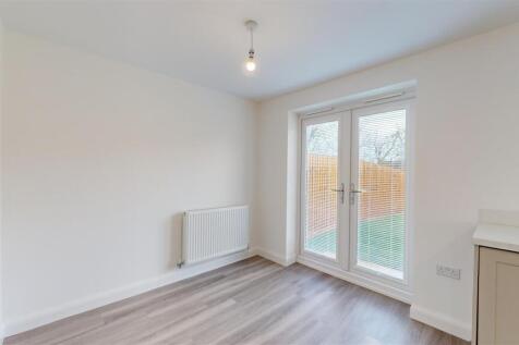 Morris Grove, Bicton Heath, Shrewsbury photo 3