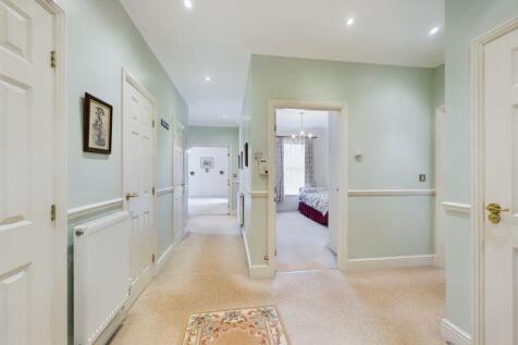 RECEPTION HALLWAY
