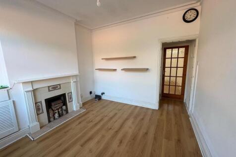 FRONT RECEPTION ROOM
