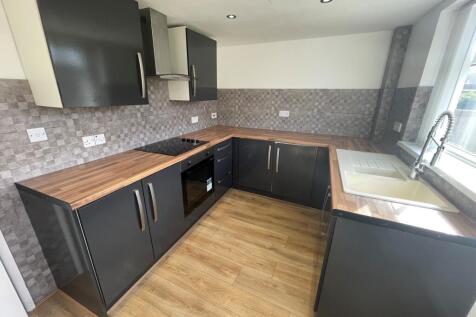 Pauline Walk, Fazakerley, L10 4XY photo 3