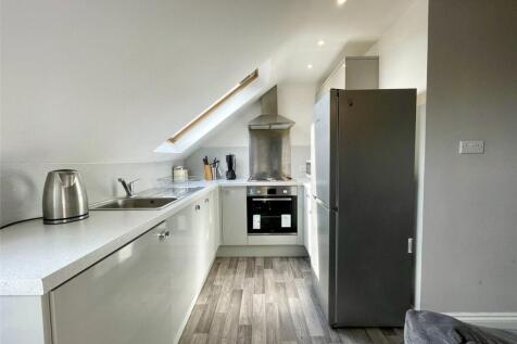 Fishponds, Lodge Causeway, BS16 3JP photo 4