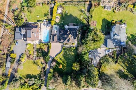 PEBBLECOMBE LEA DRONE  (8).jpg