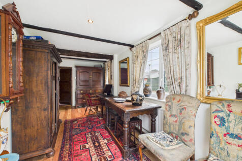 CAM02909G0-PR0488-STILL004