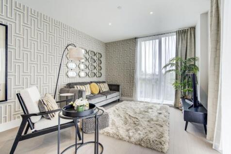 London, W3 - property photo