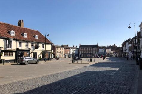 SATURDAY MARKET PLACE.jpg