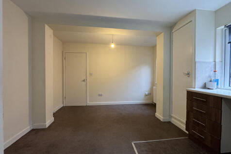 Lounge/dining area