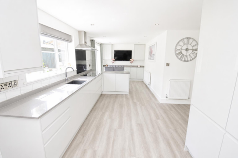 KITCHEN/ DINER