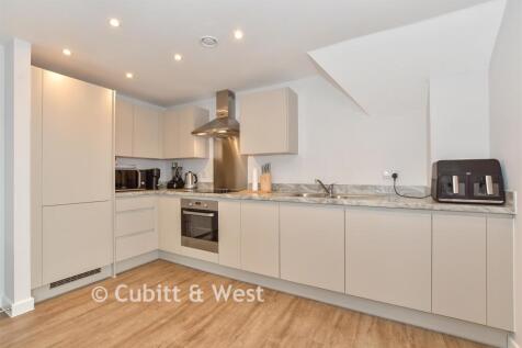 Lounge/Kitchen