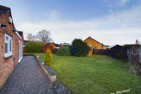 CAM02773G0-PR0237-STILL015