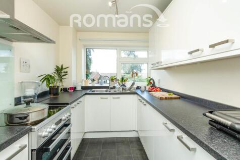 Sylvia Close, Sylvia Close, Basingstoke, RG21 photo 3