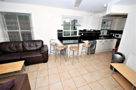 9 The George, George Street, Leamington Spa, Warwickshire photo 2