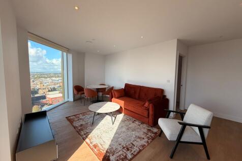 2-bed flat on Crown View, Dantzic Street, Manchester, £1,600/mo