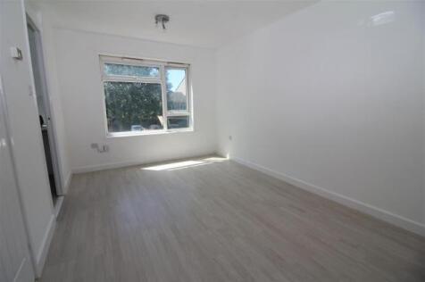 Taylifers, Harlow, Essex, CM19 photo 3