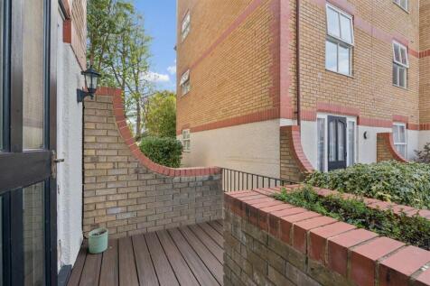 3 Linford Court, Appleton Square, Mitcham balcony 