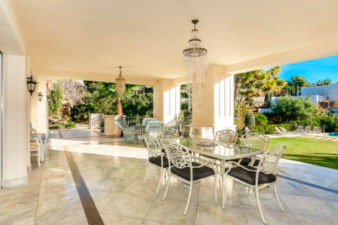 Covered terrace