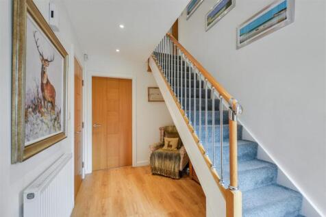 Entrance Hall_2.jpeg