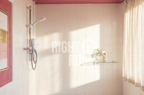 room-1-60-priors-croft-gu22-9ha-1064677