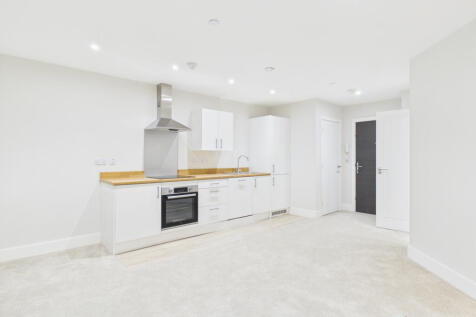Luxury New-Build One Bedroom Apartment in Hull Ci