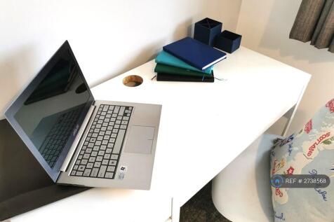 Room 4: Double Room (Bathroom Shared With 1 Other)