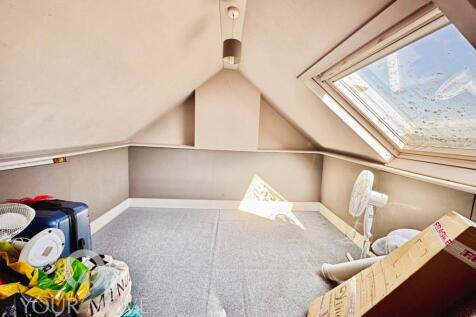 Loft Room 2