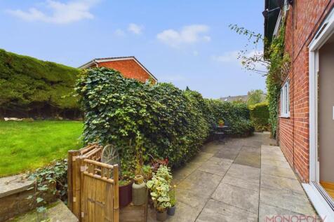 CAM01979G0-PR0349-STILL027.jpg