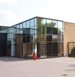 Photo Main (High Quality)