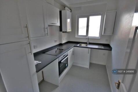 Connaught Avenue, Frinton-On-Sea, CO13 photo 5