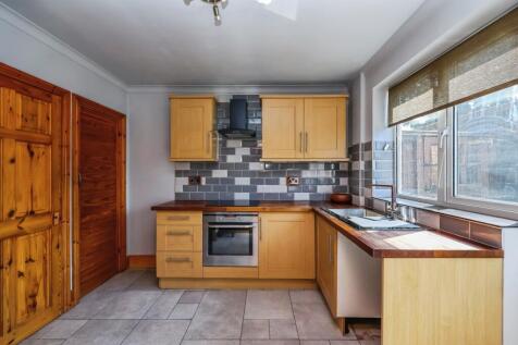 Fitted Kitchen